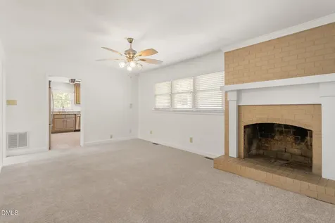 2431 Hickory Avenue Burlington NC 27215