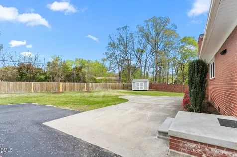 2431 Hickory Avenue Burlington NC 27215