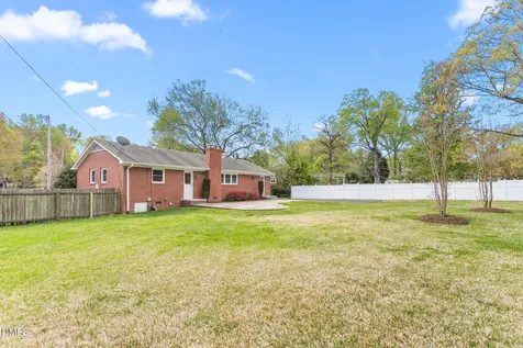2431 Hickory Avenue Burlington NC 27215