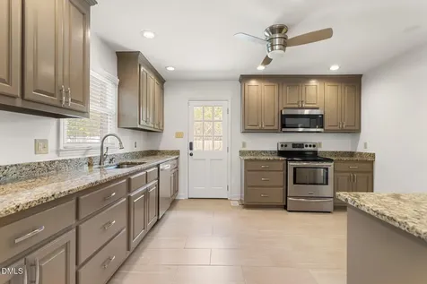 2431 Hickory Avenue Burlington NC 27215