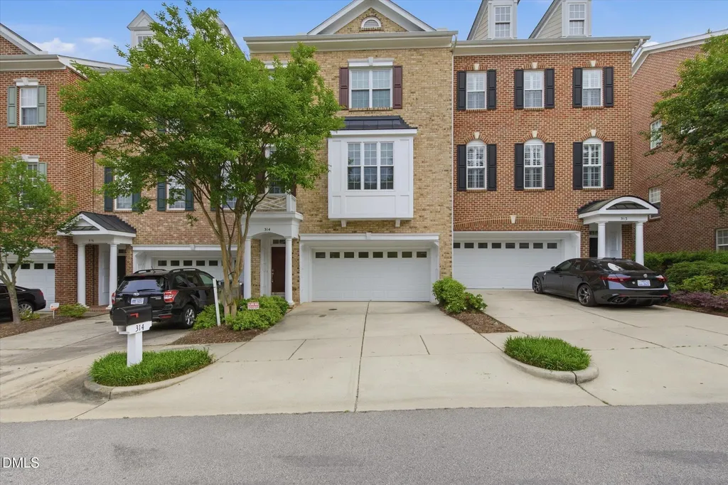314 Bridgegate Drive Cary NC 27519