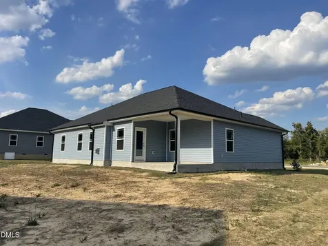 21 Shoreline Drive Lillington NC 27546