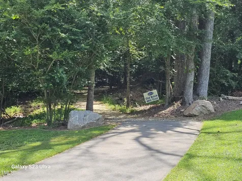 21 Shoreline Drive Lillington NC 27546