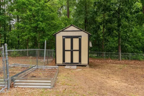 20 Foxhound Court Benson NC 27504