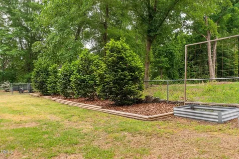 20 Foxhound Court Benson NC 27504