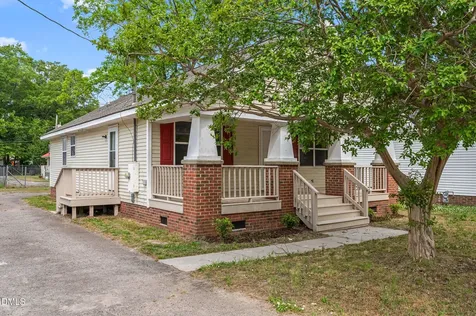 1205 Nash Street E Wilson NC 27893