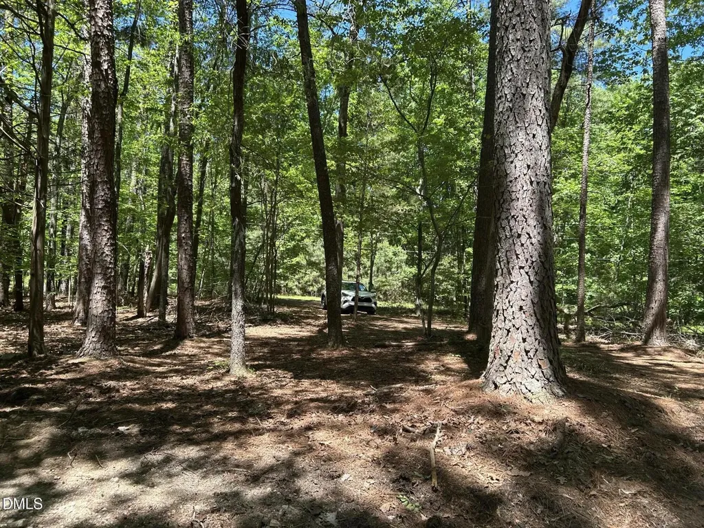 00 Holly Circle Chapel Hill NC 27514