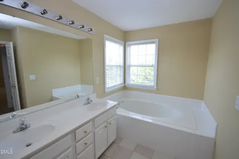 201 Tecumseh Court Cary NC 27513