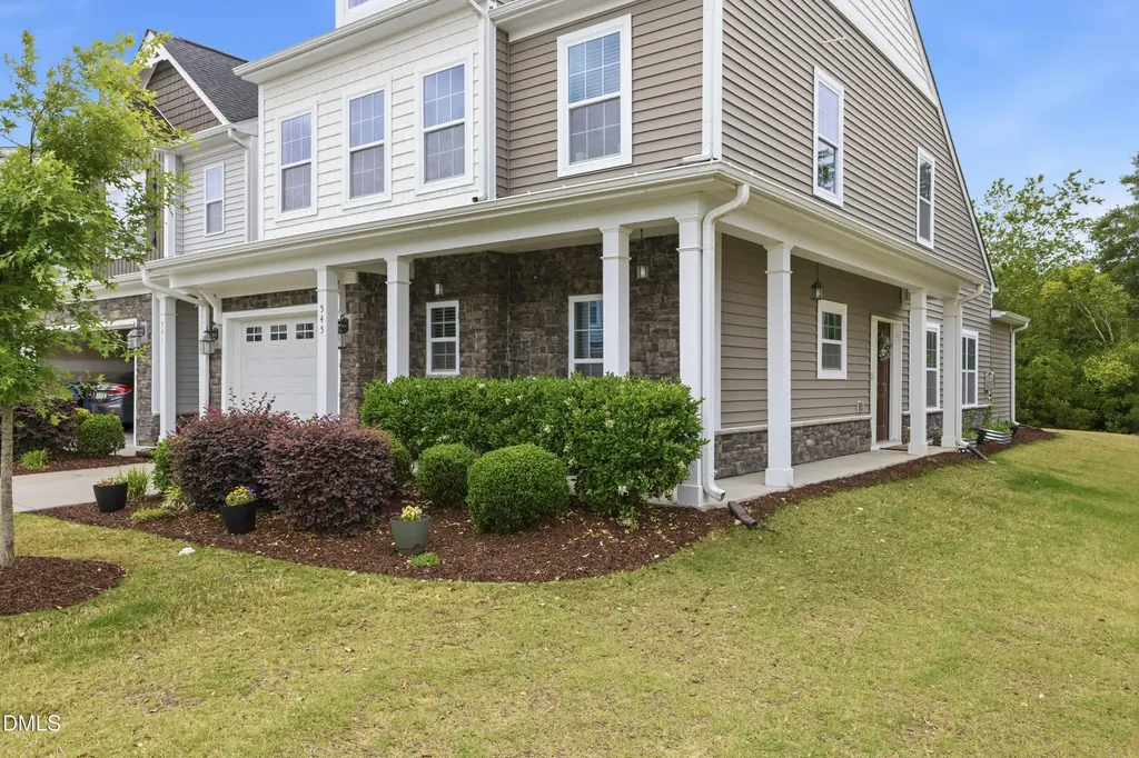 545 Barneswyck Drive Fuquay Varina NC 27526