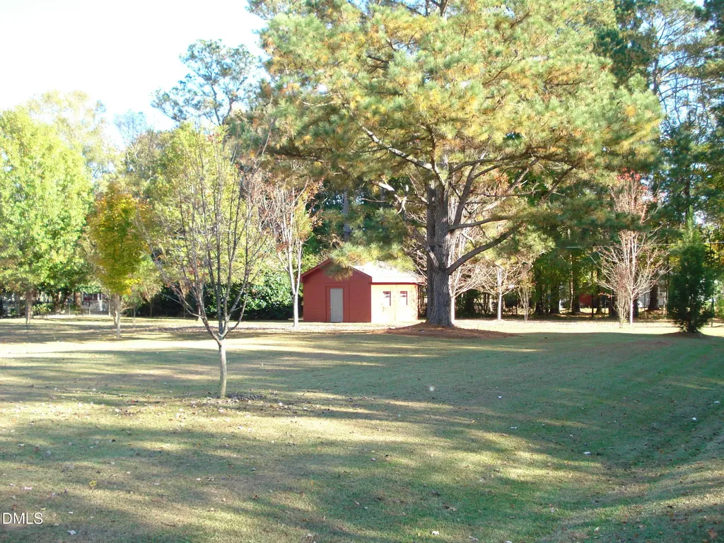 758 Antioch Church Road Dunn NC 28334
