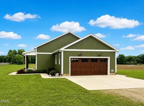 620 Rhodes Road Kenly NC 27542