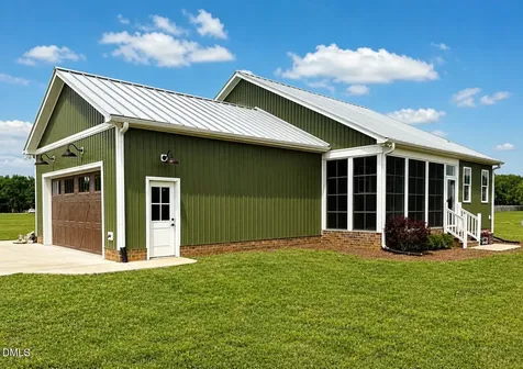 620 Rhodes Road Kenly NC 27542