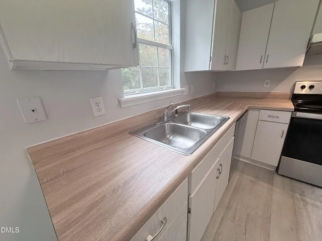 305 Saint Thomas Drive Chapel Hill NC 27517