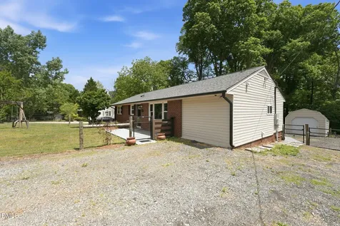 5414 Eastcrest Road Mcleansville NC 27301
