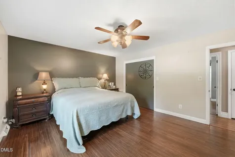 2007 Sunnybrook Drive Burlington NC 27215