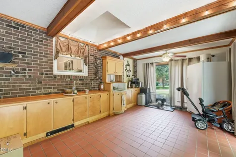 2007 Sunnybrook Drive Burlington NC 27215