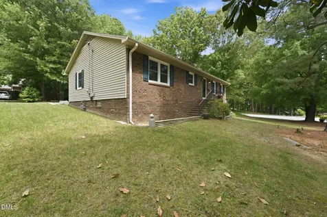 2007 Sunnybrook Drive Burlington NC 27215