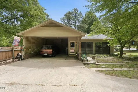 2007 Sunnybrook Drive Burlington NC 27215
