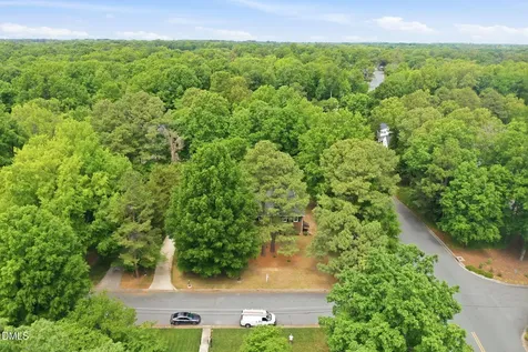 2007 Sunnybrook Drive Burlington NC 27215