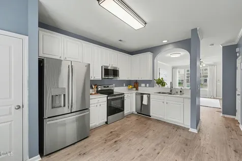 4424 Sugarbend Way Raleigh NC 27606