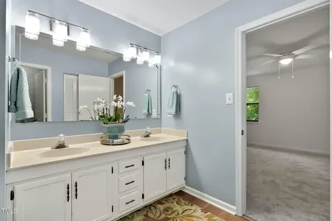 5444 Pine Top Circle Raleigh NC 27612