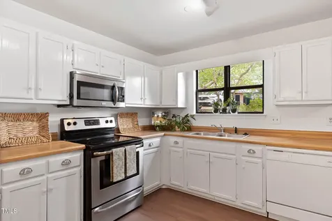5444 Pine Top Circle Raleigh NC 27612