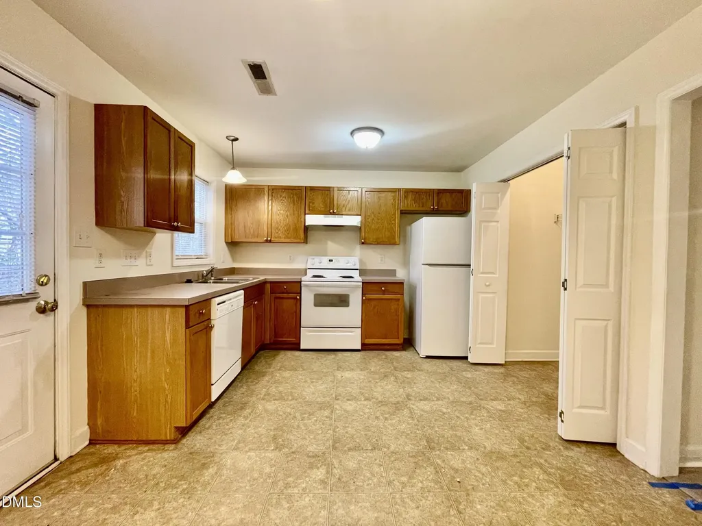 224 Bass Lake Road Holly Springs NC 27540