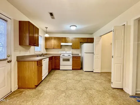 224 Bass Lake Road Holly Springs NC 27540