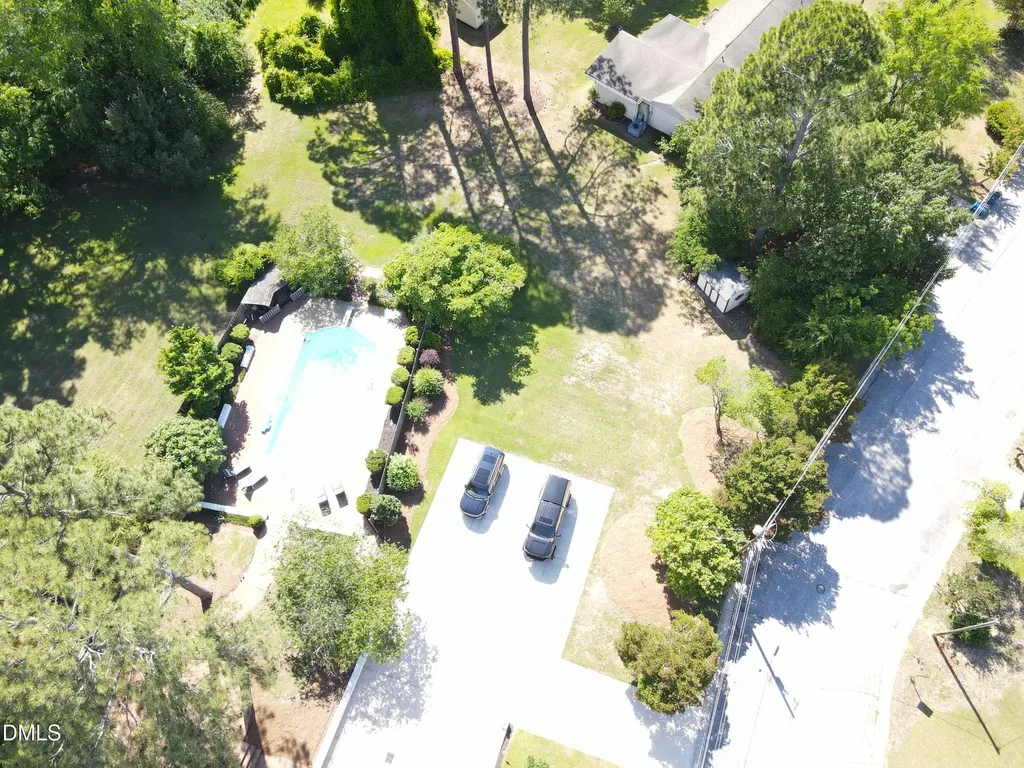 1607 Lakeshore Drive Dunn NC 28334