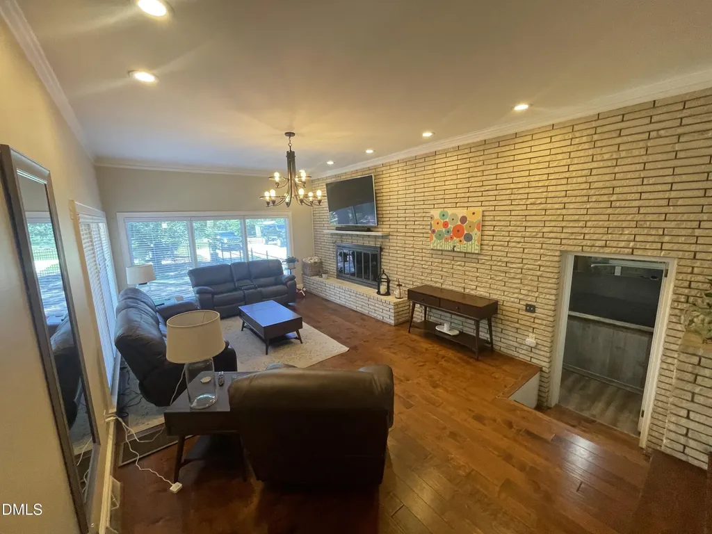 1607 Lakeshore Drive Dunn NC 28334