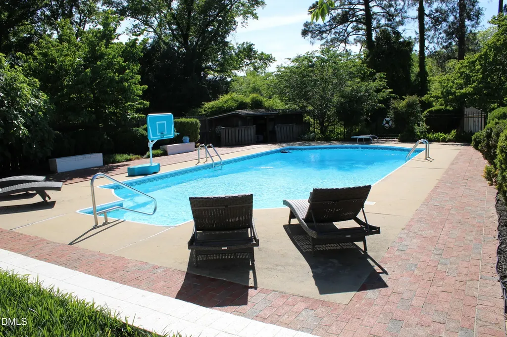 1607 Lakeshore Drive Dunn NC 28334