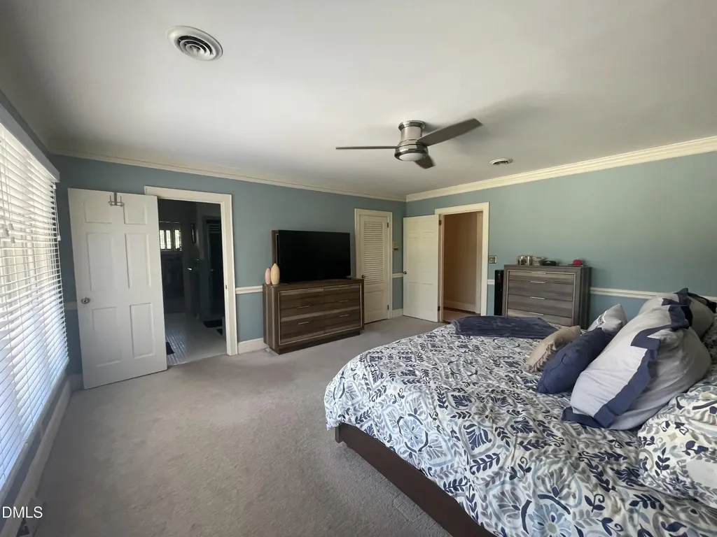 1607 Lakeshore Drive Dunn NC 28334