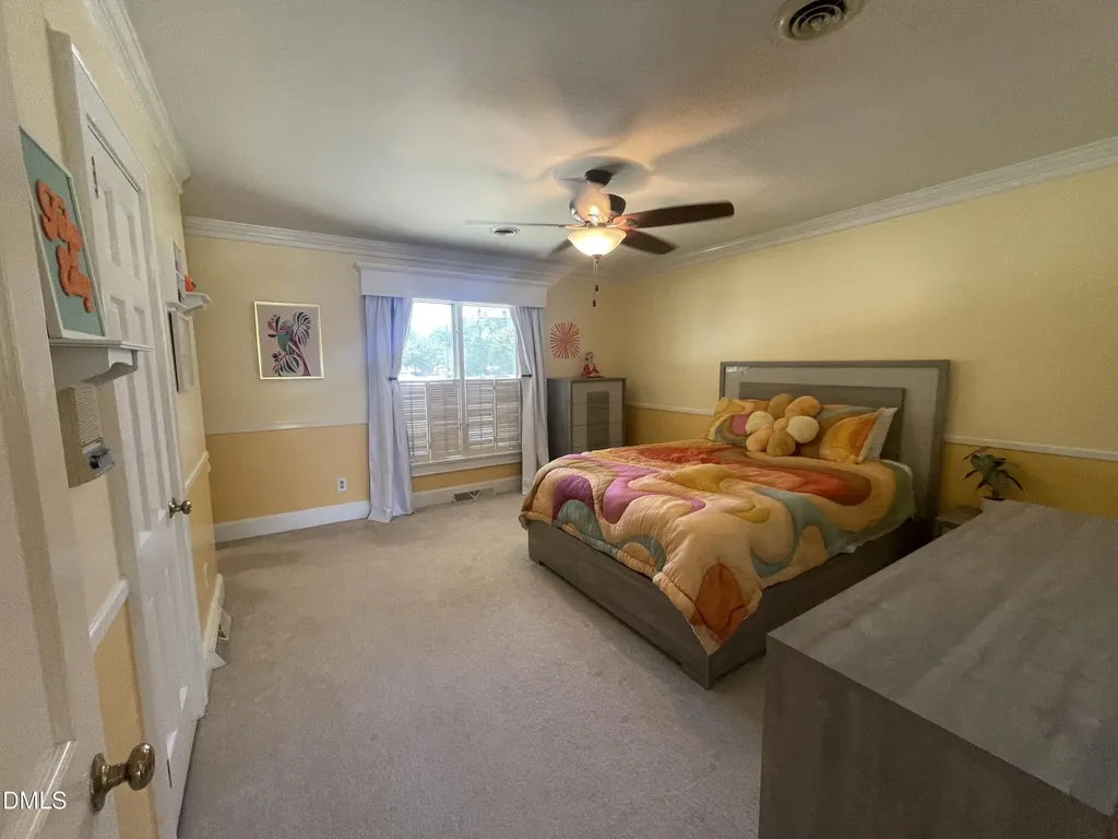 1607 Lakeshore Drive Dunn NC 28334