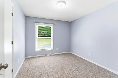 186 Windsor Drive Graham NC 27253