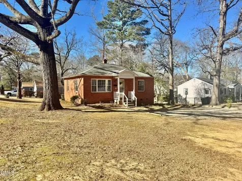 224 Clay Street Cary NC 27511