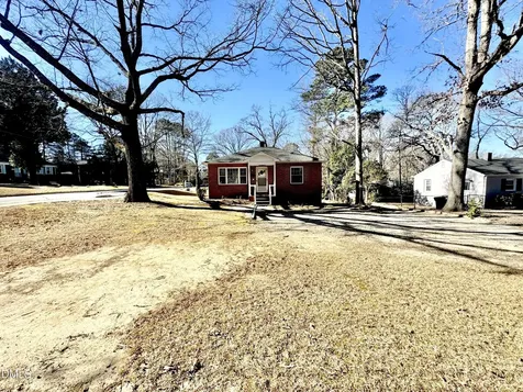 224 Clay Street Cary NC 27511