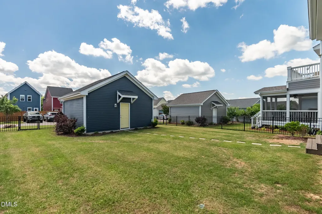233 Salt Cedar Lane Chapel Hill NC 27516
