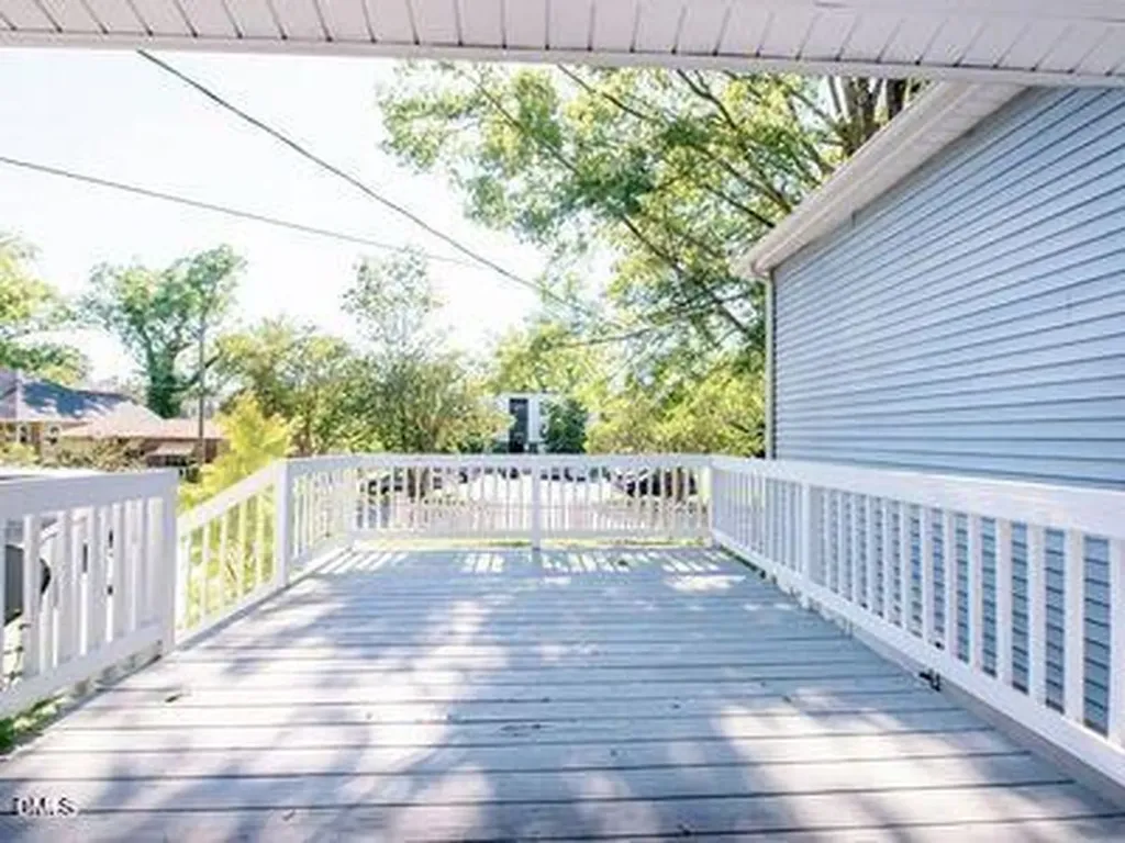 1102 Oakwood Avenue Raleigh NC 27601