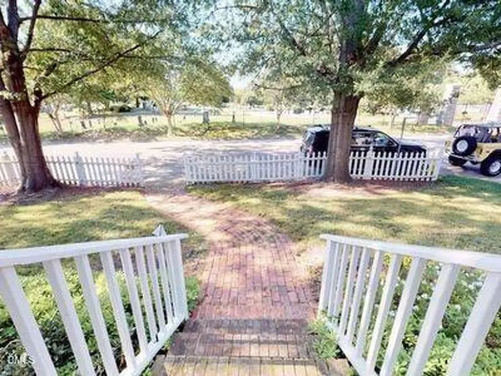 1102 Oakwood Avenue Raleigh NC 27601