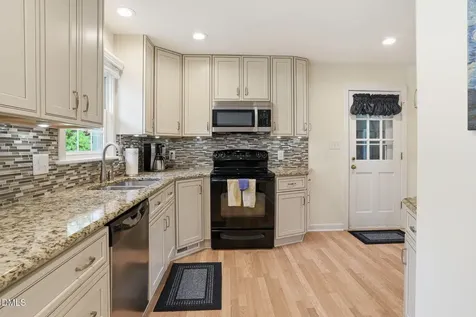 109 Whitby Court Cary NC 27511