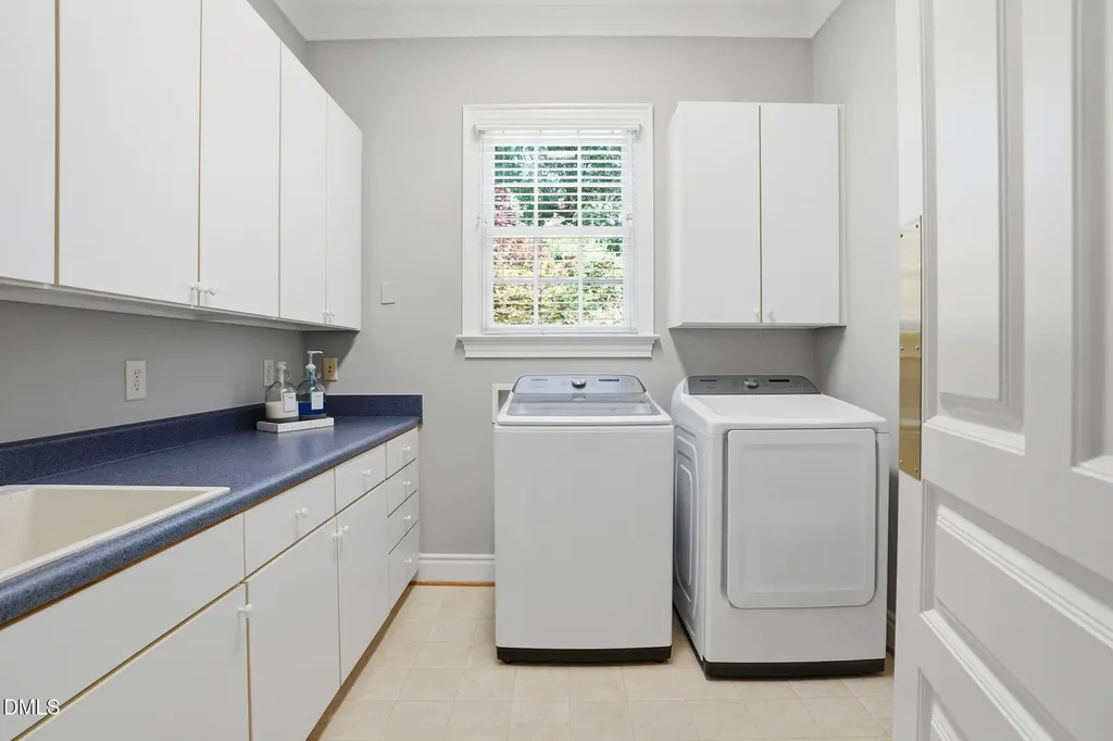 3529 Carlton Square Place Raleigh NC 27612