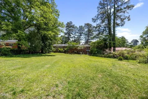 1904 Truman Drive Sanford NC 27330