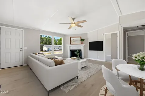 673 Winding Ridge Sanford NC 27332