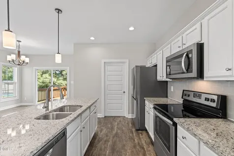 103 Cottage Court Youngsville NC 27596