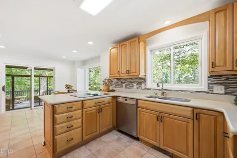 215 E Deer Run Apex NC 27523