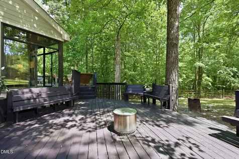 215 E Deer Run Apex NC 27523