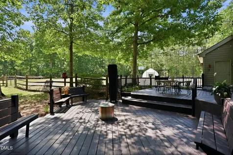 215 E Deer Run Apex NC 27523