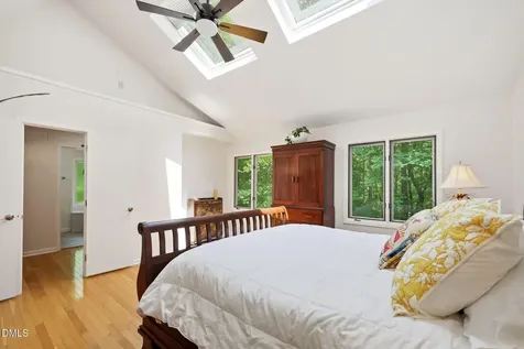 215 E Deer Run Apex NC 27523