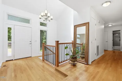 215 E Deer Run Apex NC 27523