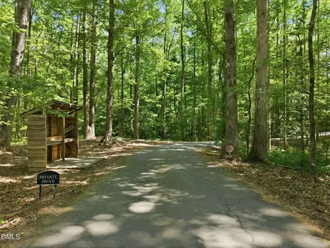 215 E Deer Run Apex NC 27523